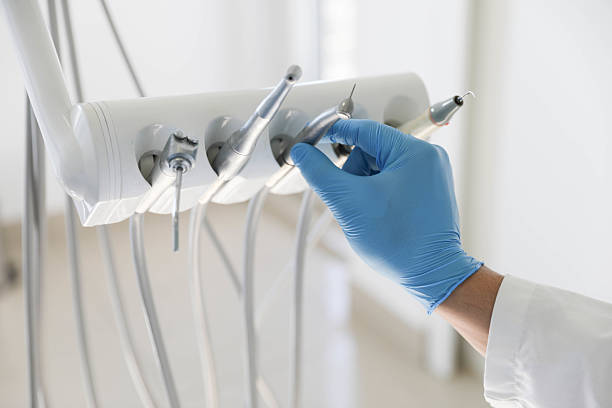 Professional Emergency Dentist technician working in Canton, TX